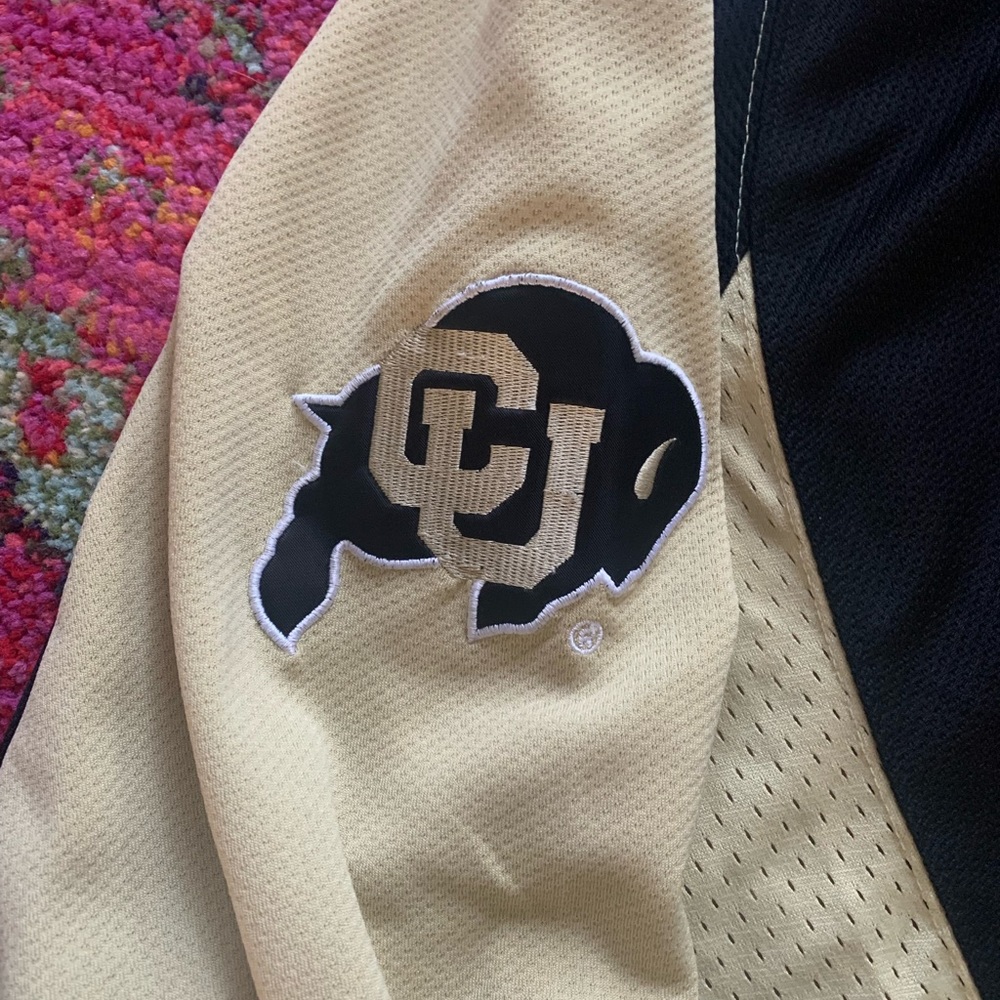 Colorado Buffaloes Hockey Jersey Sewn CU Buffs Colosseum Black Gold Mens XL - Picture 6 of 10